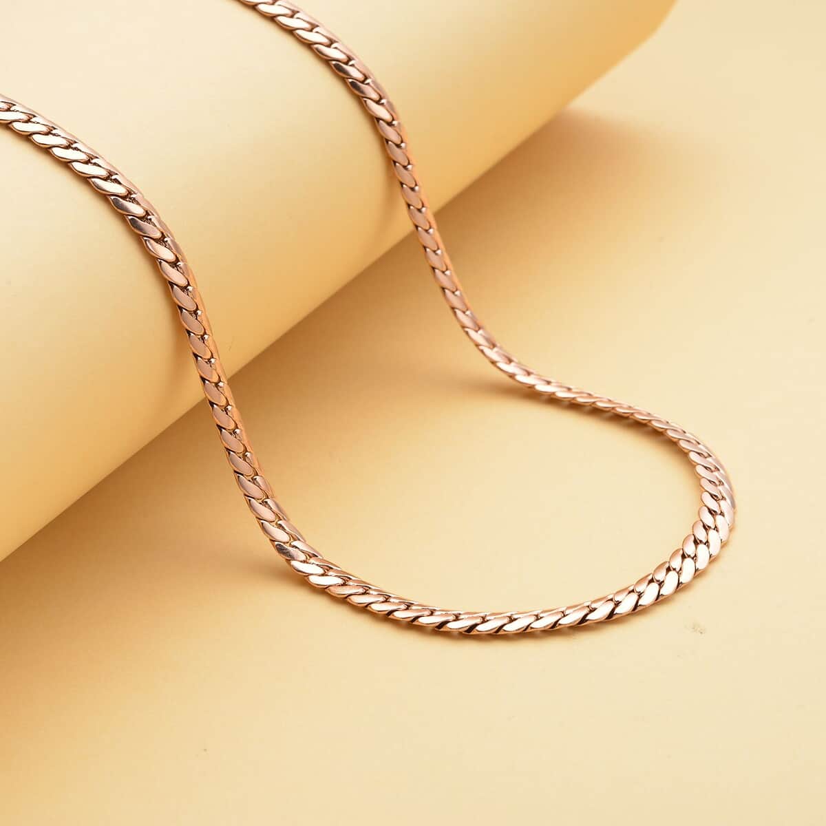 Curb Chain Lariat Necklace 18 Inches in ION Plated RG Stainless Steel image number 1