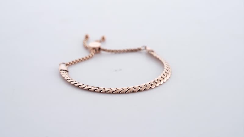 Curb Chain Bracelet in ION Plated RG Stainless Steel (Adjustable)