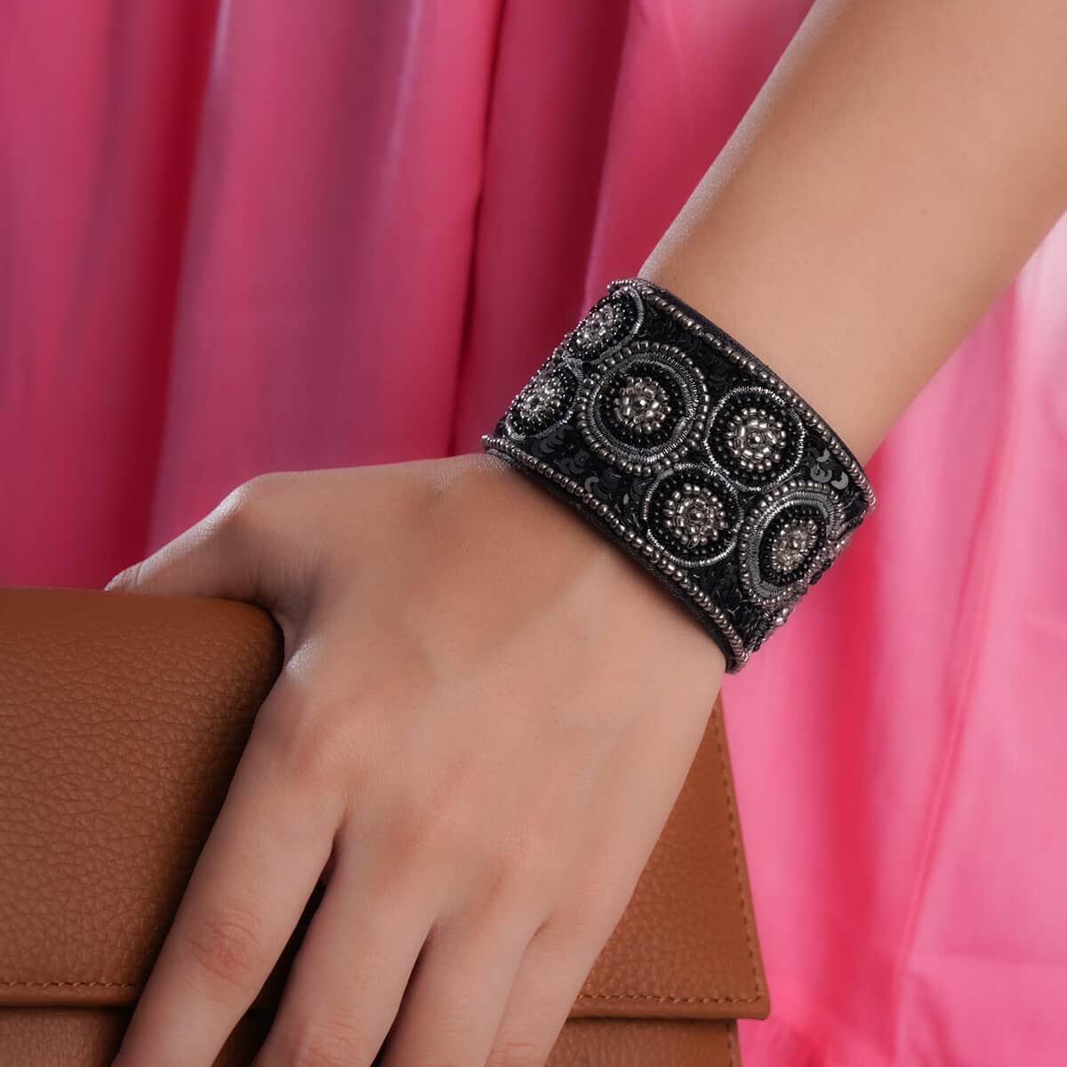 Handcrafted Black Glass Seed Beaded Cuff Bracelet (Adjustable) image number 2