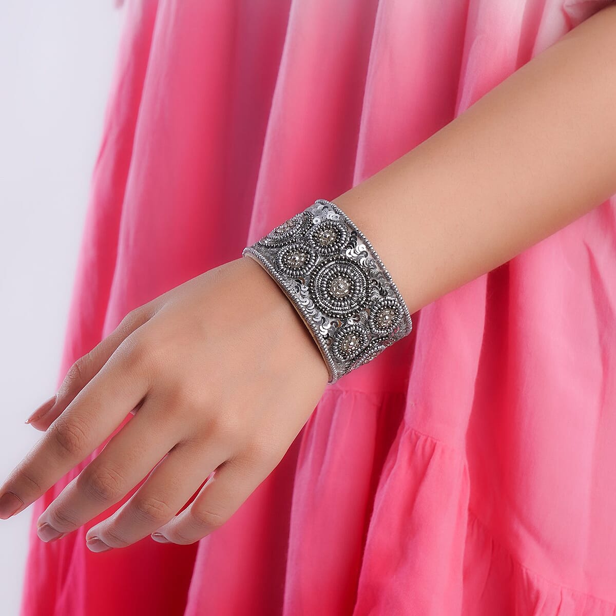 Handcrafted Silver & Black Glass Seed Beaded Cuff Bracelet (Adjustable) image number 2