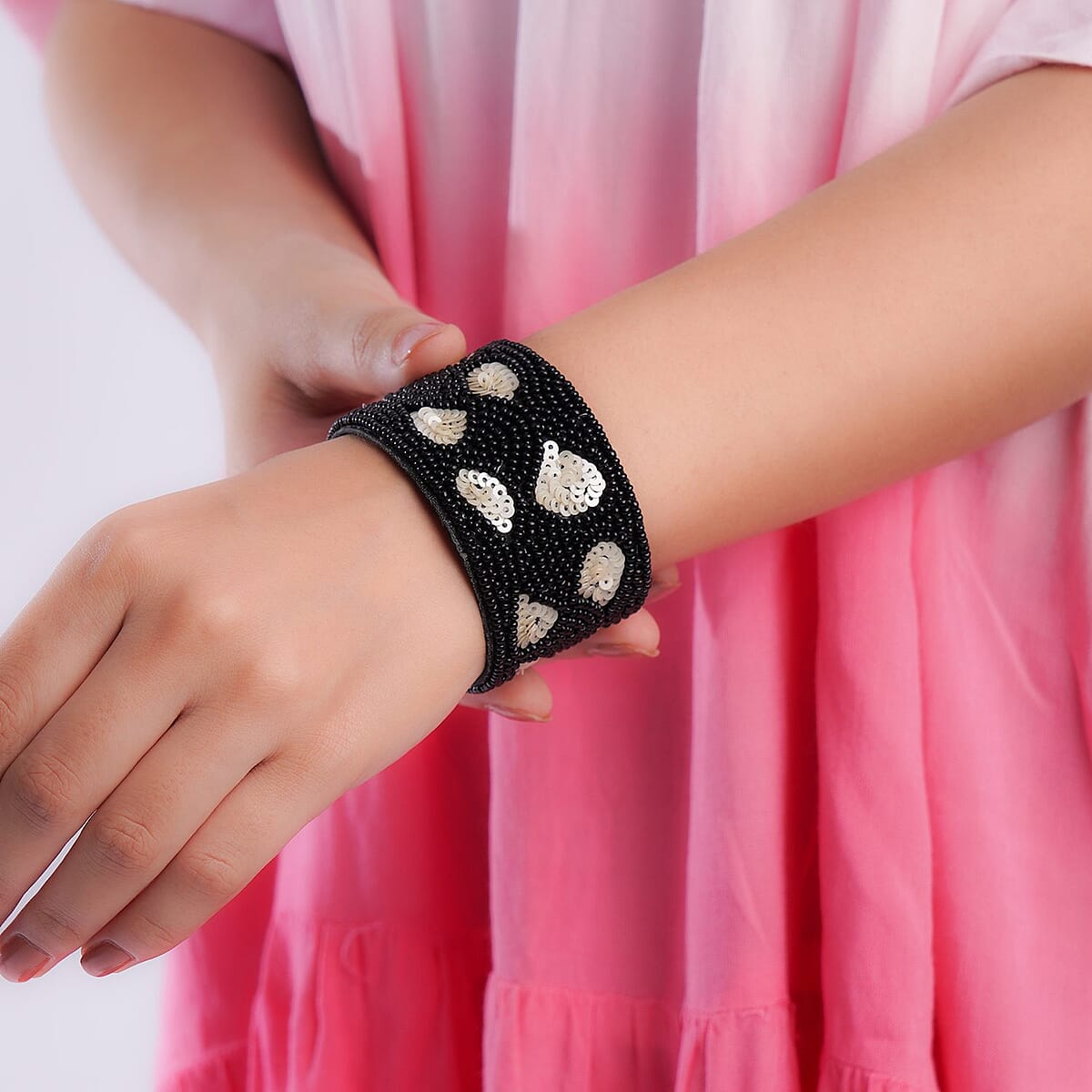 Handcrafted Black Glass Seed Beaded Cuff Bracelet (Adjustable) image number 2