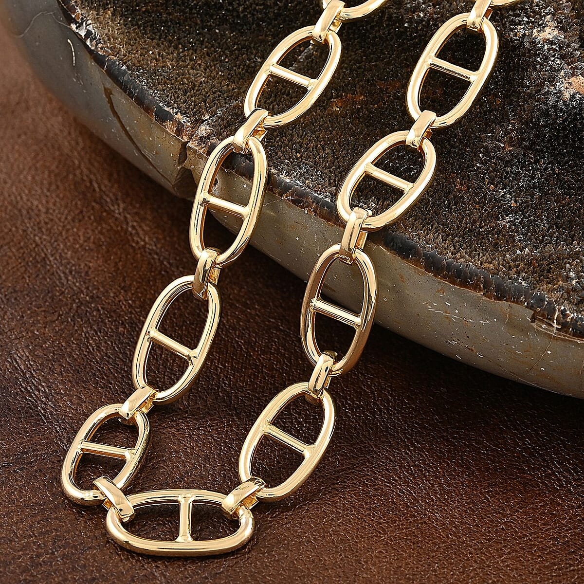 Maestro Gold Collection Italian 10K Yellow Gold 10.4mm Mariner Necklace 18 Inches 13.4 Grams image number 1