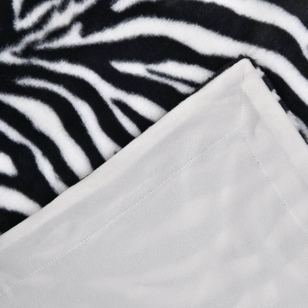 Homesmart Black Stripe & Zebra Pattern Microfiber, Faux Rabbit Fur Layer Reversible Blanket image number 3