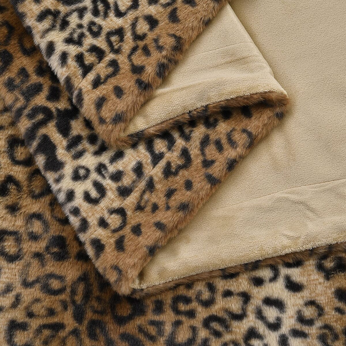 Homesmart Brown Stripe & Leopard Pattern Microfiber, Faux Rabbit Fur Layer Reversible Blanket image number 4