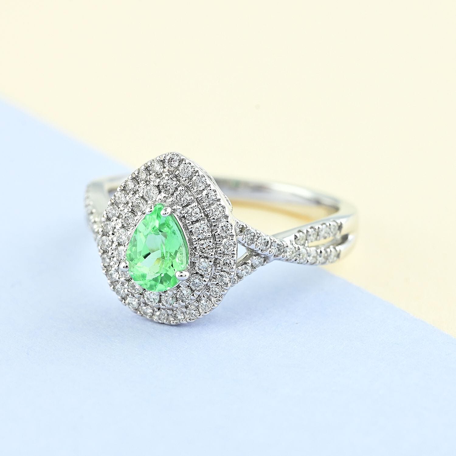 Certified 950 Platinum AAAA Paraiba Tourmaline and E-F VS Diamond Ring (Size 6.0) 6.10 Grams 1.00 ctw