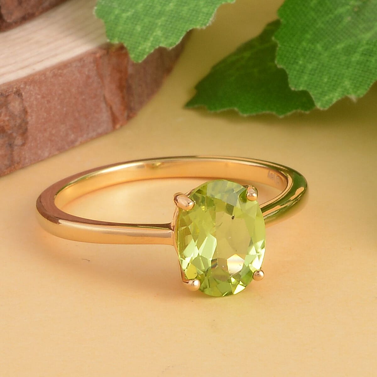 Premium Peridot Solitaire Ring in Vermeil YG Over Sterling Silver (Size 10.0) 1.90 ctw image number 1