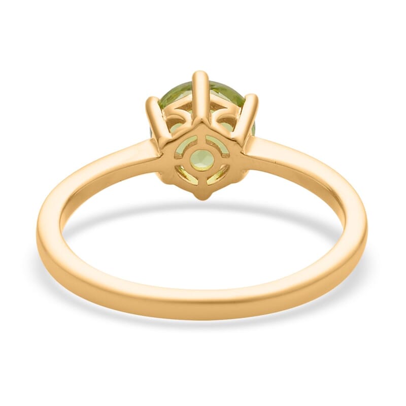 Premium Peridot Solitaire Ring in Vermeil Yellow Gold Over Sterling Silver (Size 5.0) 1.50 ctw