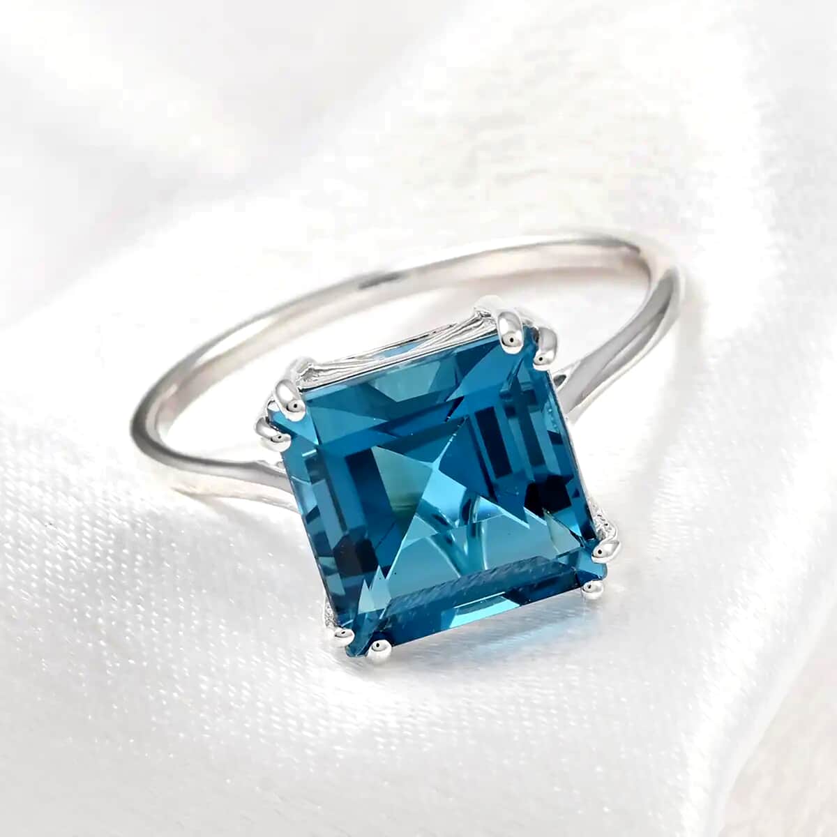 LUXORO 10K White Gold AAA London Blue Topaz Solitaire Ring 6.00 ctw image number 1