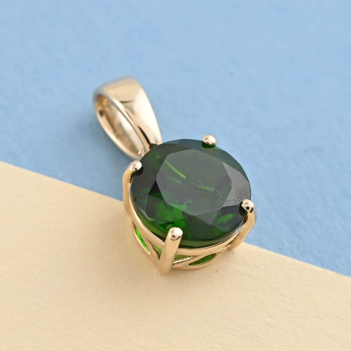 Certified Luxoro 10K Yellow Gold AAA Chrome Diopside Solitaire Pendant 2.15 ctw image number 1