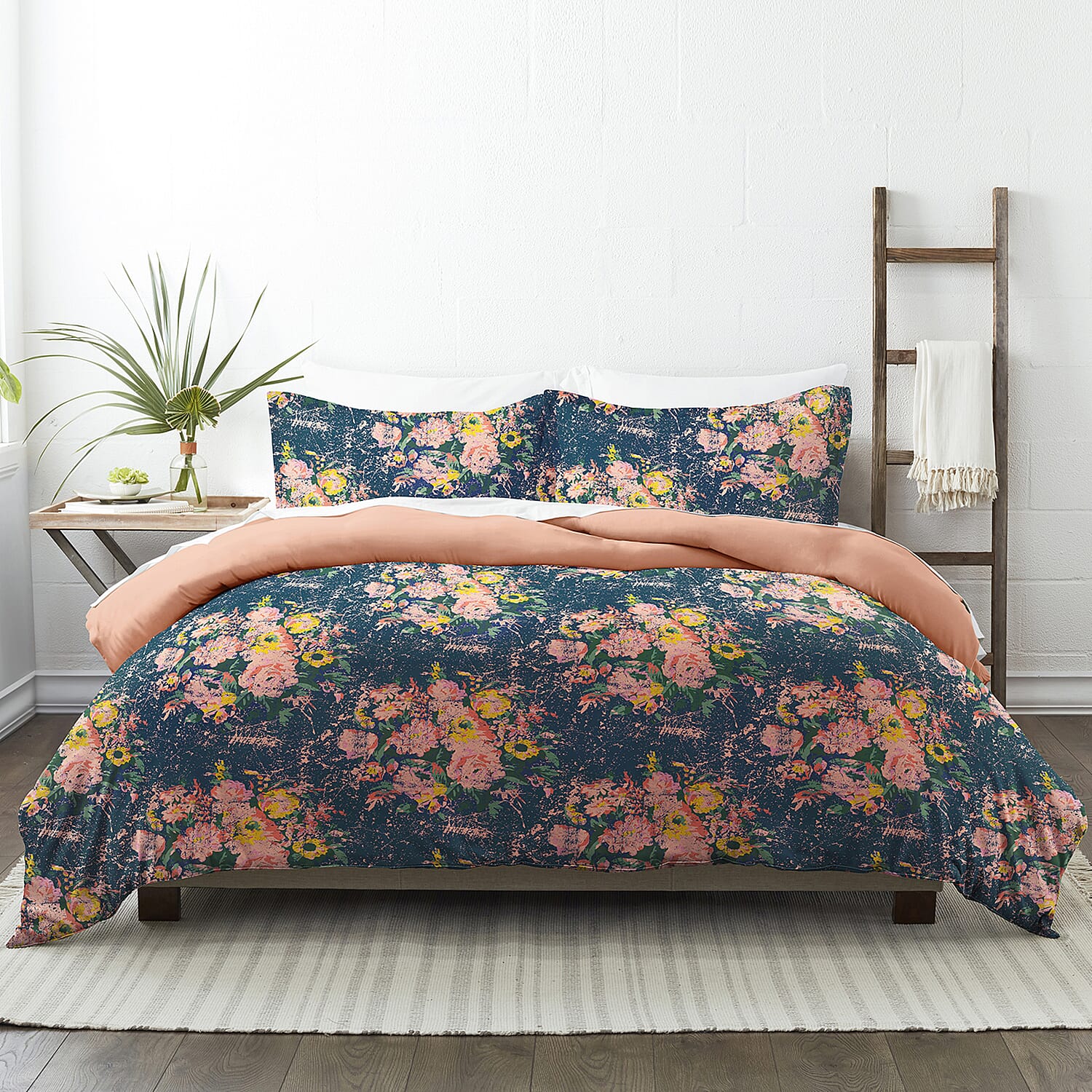 Made Supply Co. Navy Floral Pattern Microfiber 3pcs Comforter - Queen