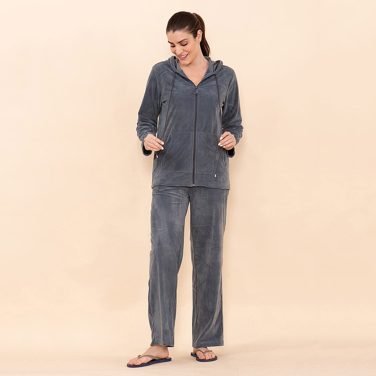Tamsy LUX Gray Velour Track Suit Set - M image number 2