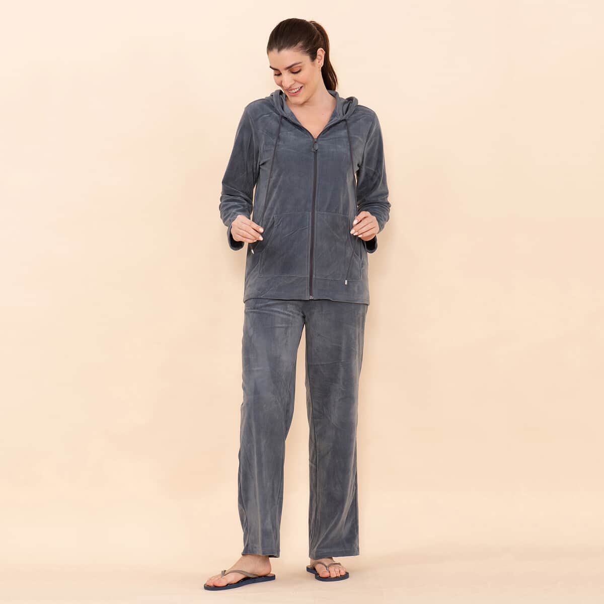 Tamsy LUX Gray Velour Track Suit Set - S image number 2