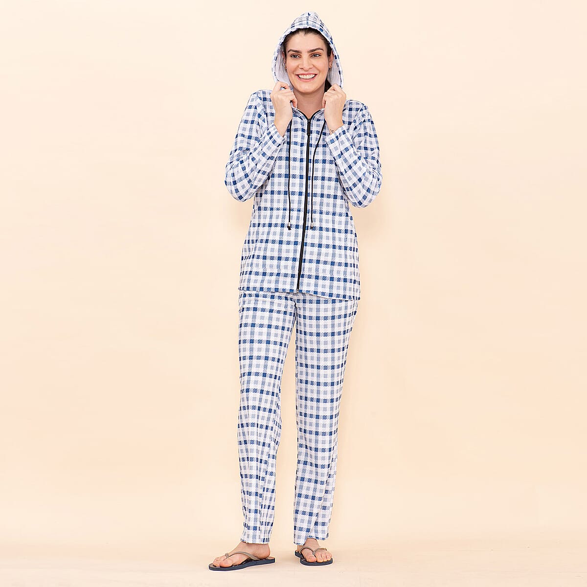 Tamsy Blue Checkered Printed Brushed Flannel Track Suit Set -M image number 3