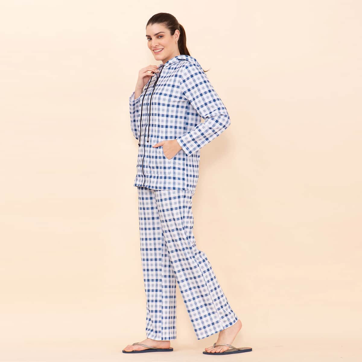 Tamsy Blue Checkered Printed Brushed Flannel Track Suit Set -S image number 5