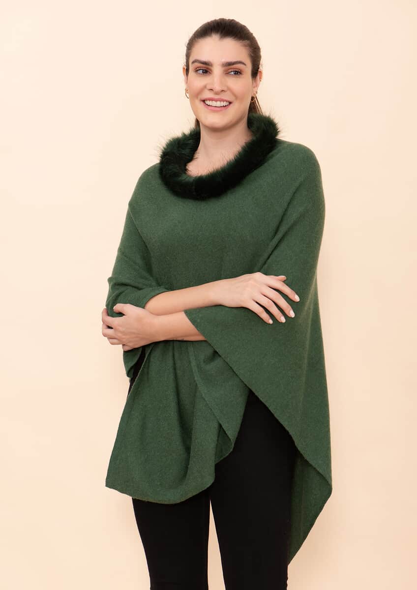 Tamsy Green 100% Pashmina Wool fur Poncho (One Size Fits Most) image number 2