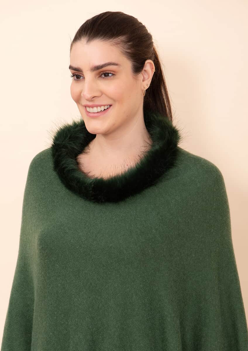 Tamsy Green 100% Pashmina Wool fur Poncho (One Size Fits Most) image number 4