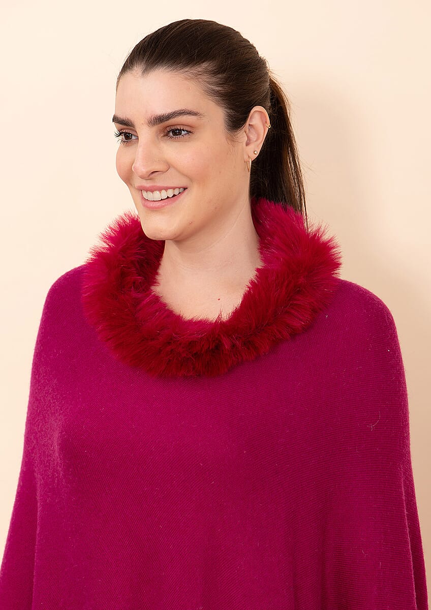 Tamsy Magenta 100% Pashmina Wool fur Poncho (One Size Fits Most) image number 4