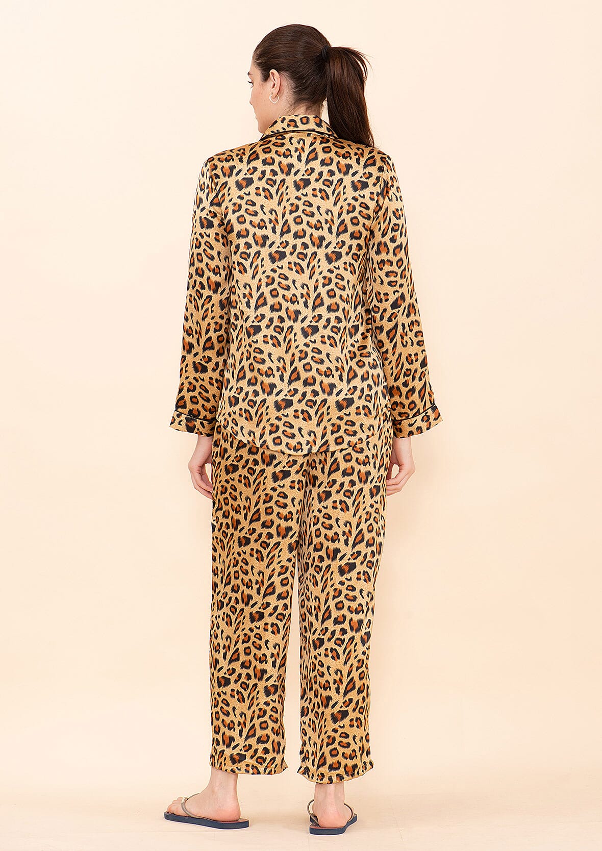 Tamsy Animal Print Poly Satin Nightwear Set - L