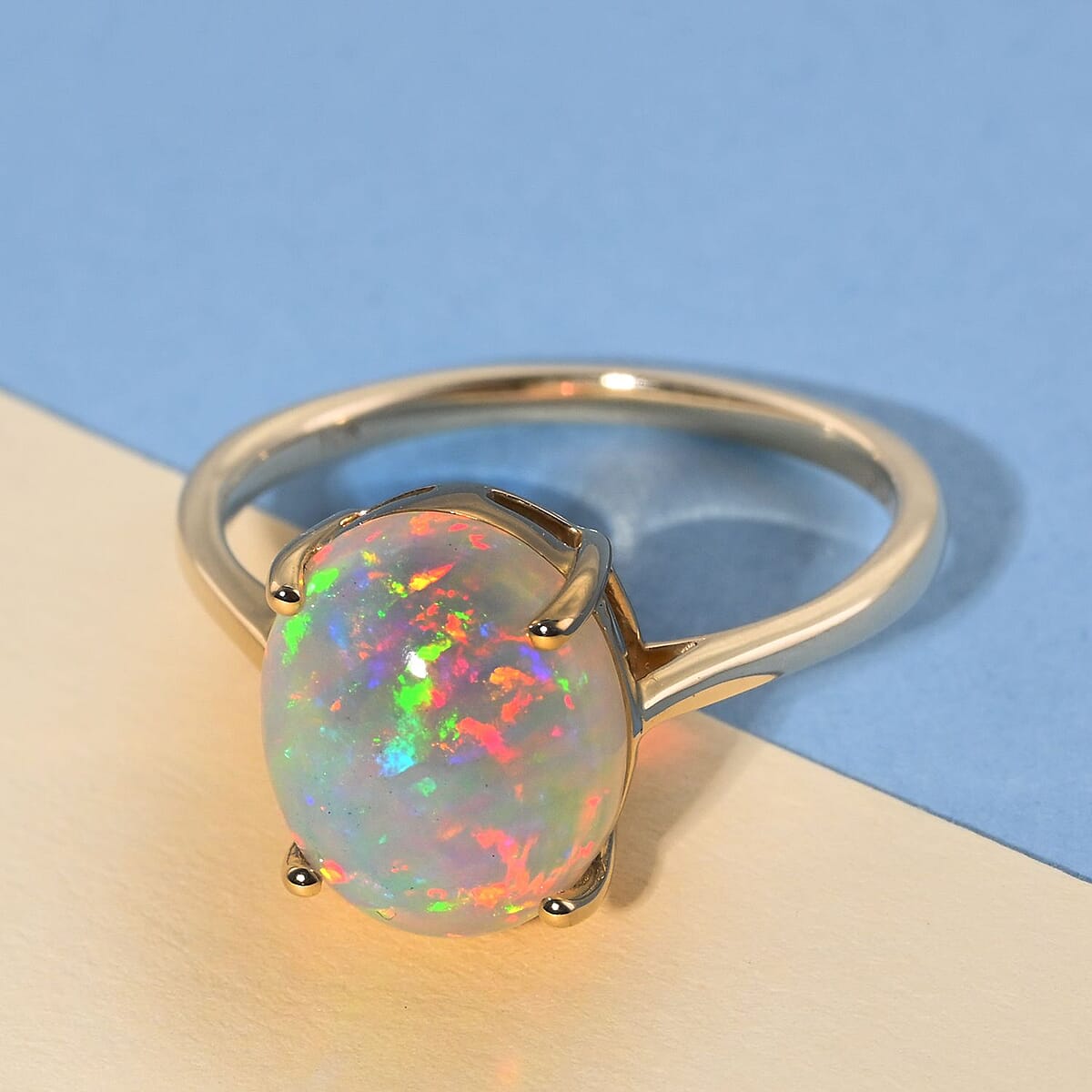 Certified & Appraised Luxoro AAA Ethiopian Welo Opal 2.40 ctw Solitaire Ring in 10K Yellow Gold (Size 6.0) image number 1