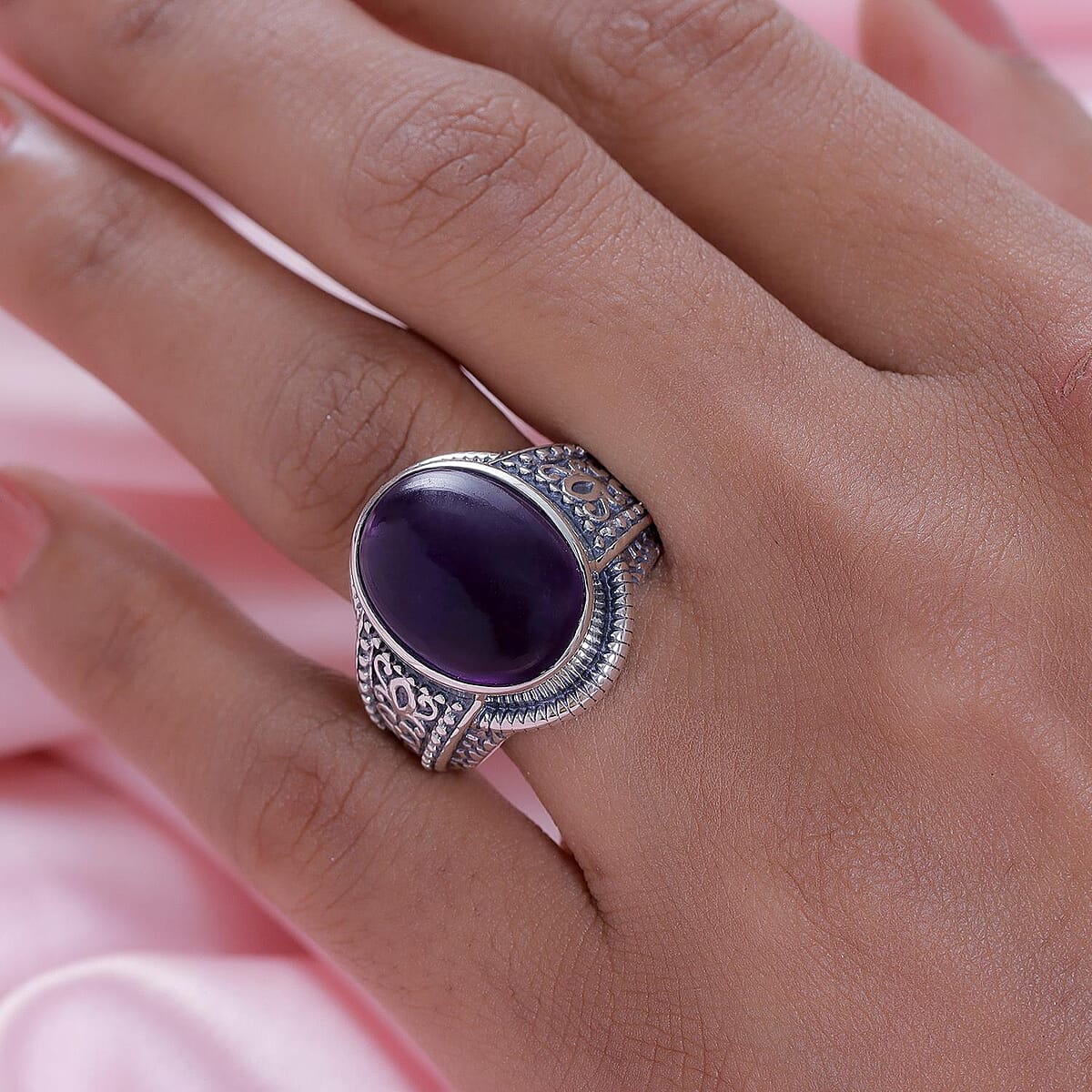 D'Joy Premium Amethyst Solitaire Ring in Sterling Silver (Size 6.0) 10.35 Grams 10.75 ctw image number 2
