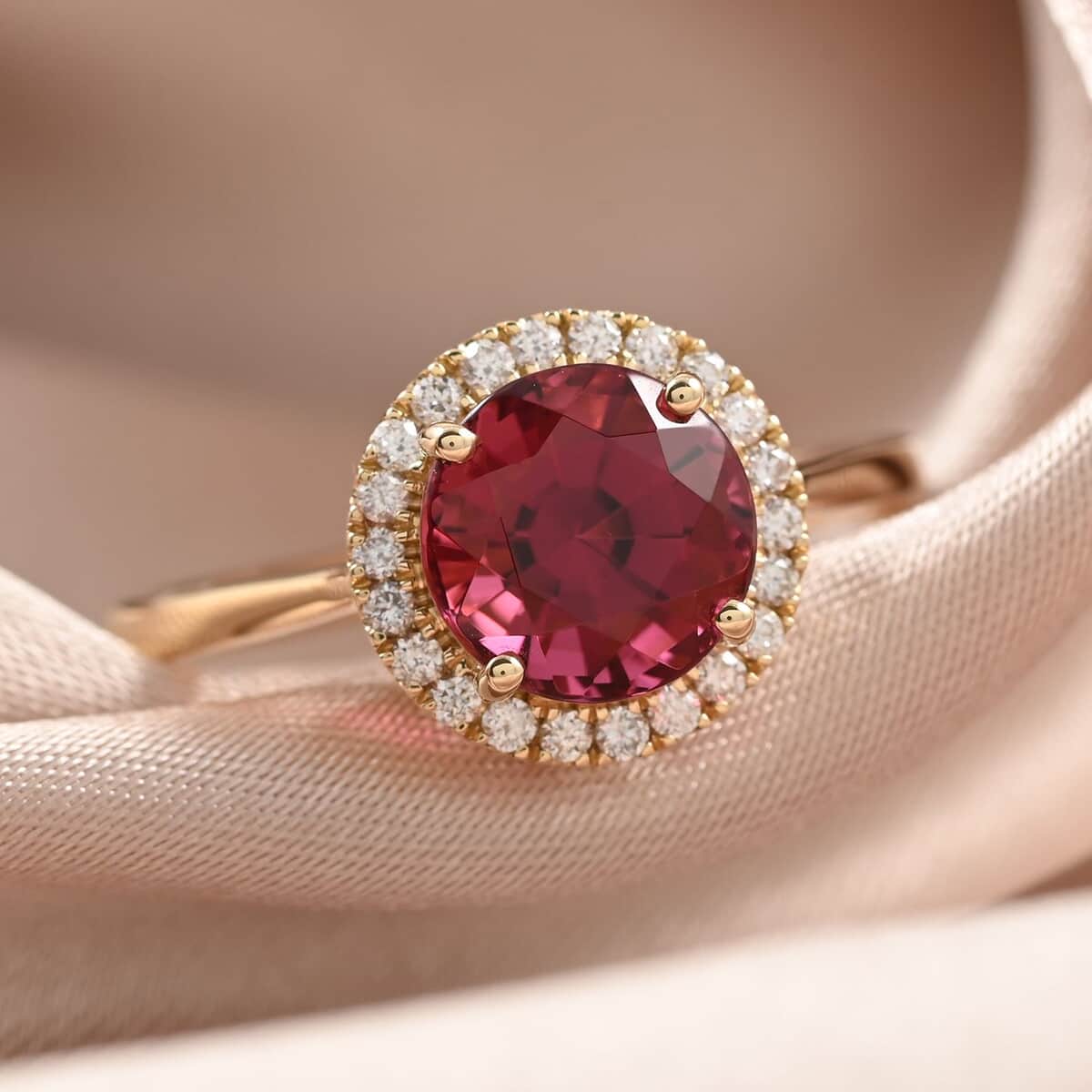 Certified & Appraised Iliana 18K Yellow Gold AAA Ouro Fino Rubellite and G-H SI Diamond Halo Ring (Size 7.0) 3 Grams 2.45 ctw image number 1