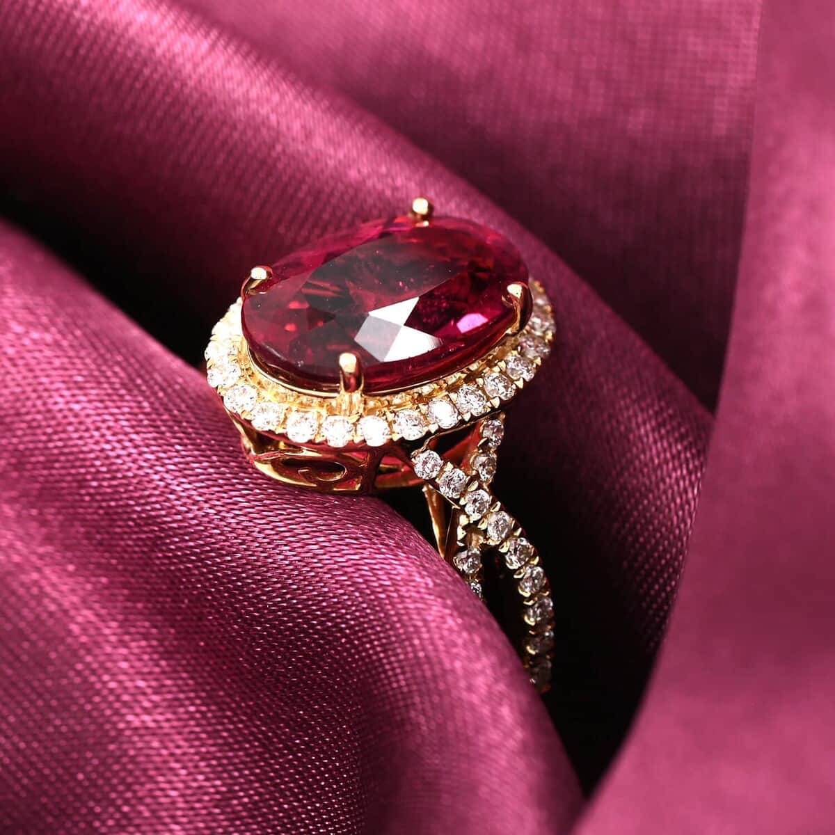 Certified & Appraised ILIANA 18K Yellow Gold AAA Ouro Fino Rubellite and G-H SI Diamond Halo Ring 3.90 Grams 4.10 ctw image number 1