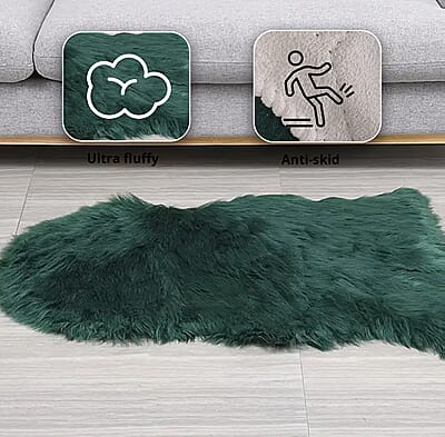 Homesmart Forest Green Faux Fur Carpet, Anti Skid Ultra Soft Wrinkle Resistant Faux Fur Fluffy Area Rug for Bedroom Living Room, Bedside Floor Mat