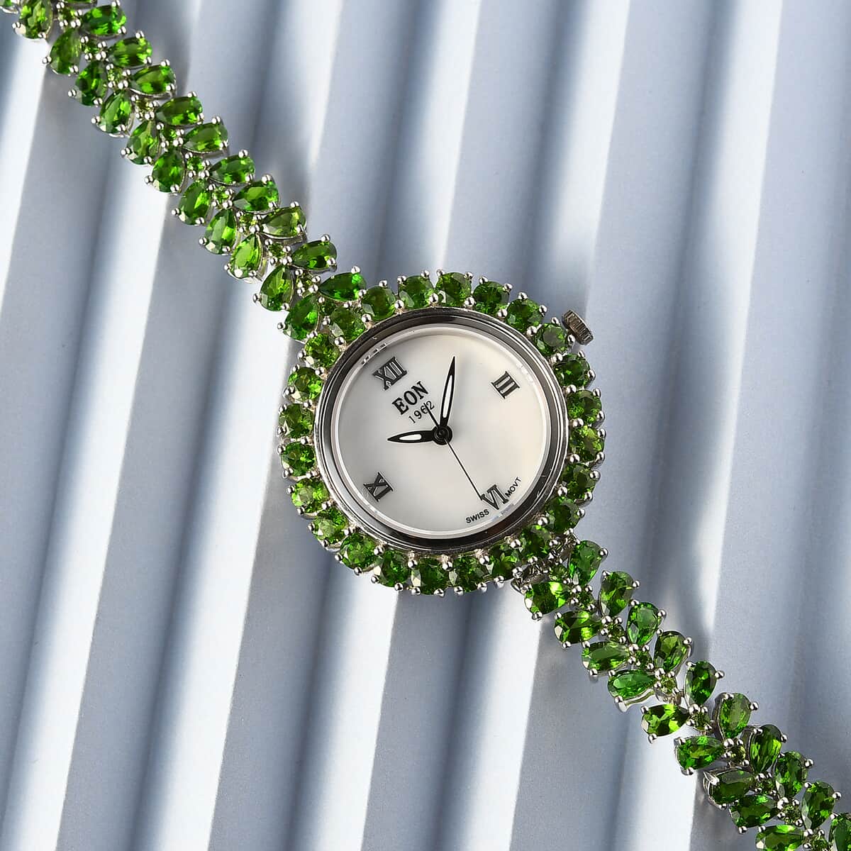 EON 1962 Natural Russian Diopside Swiss Movement Bracelet Watch in Platinum Over Sterling Silver (7.25 in) 20.50 Grams 21.65 ctw image number 1