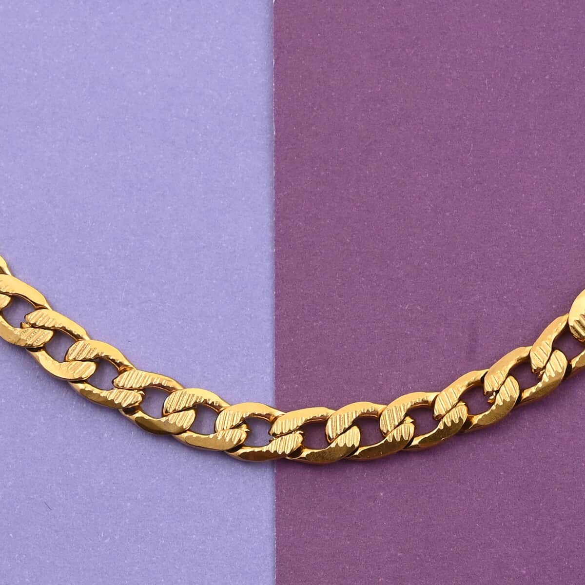 Curb Chain Necklace in ION Plated Yellow Gold Stainless Steel 24 Inches 26.80 Grams image number 1
