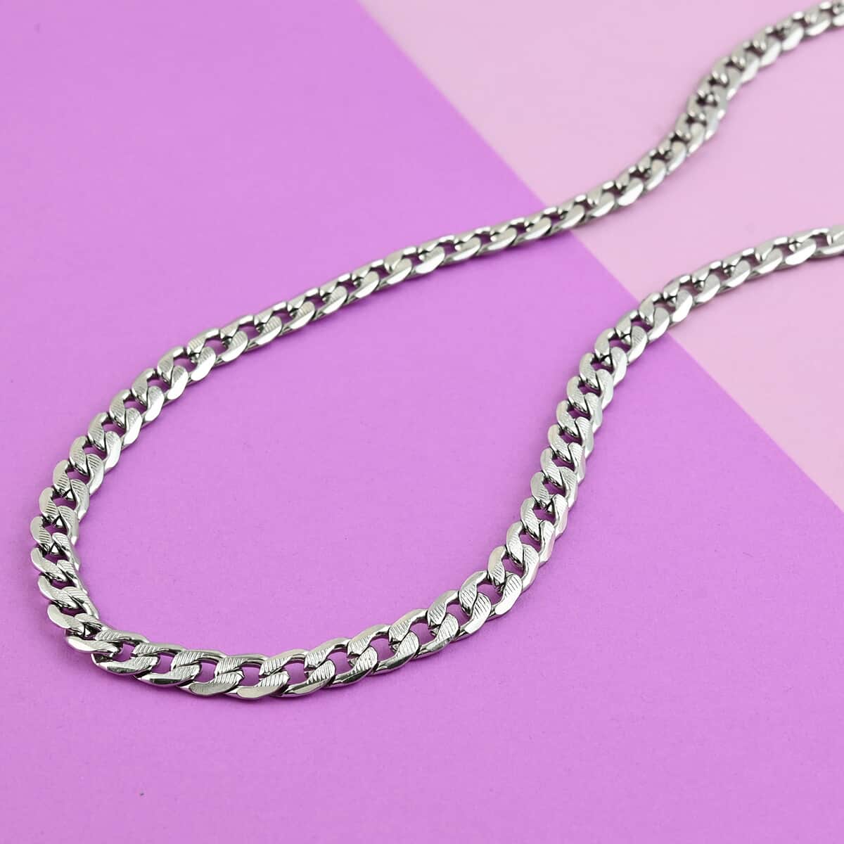 Curb Chain Necklace in Stainless Steel 24 Inches 44.40 Grams image number 1