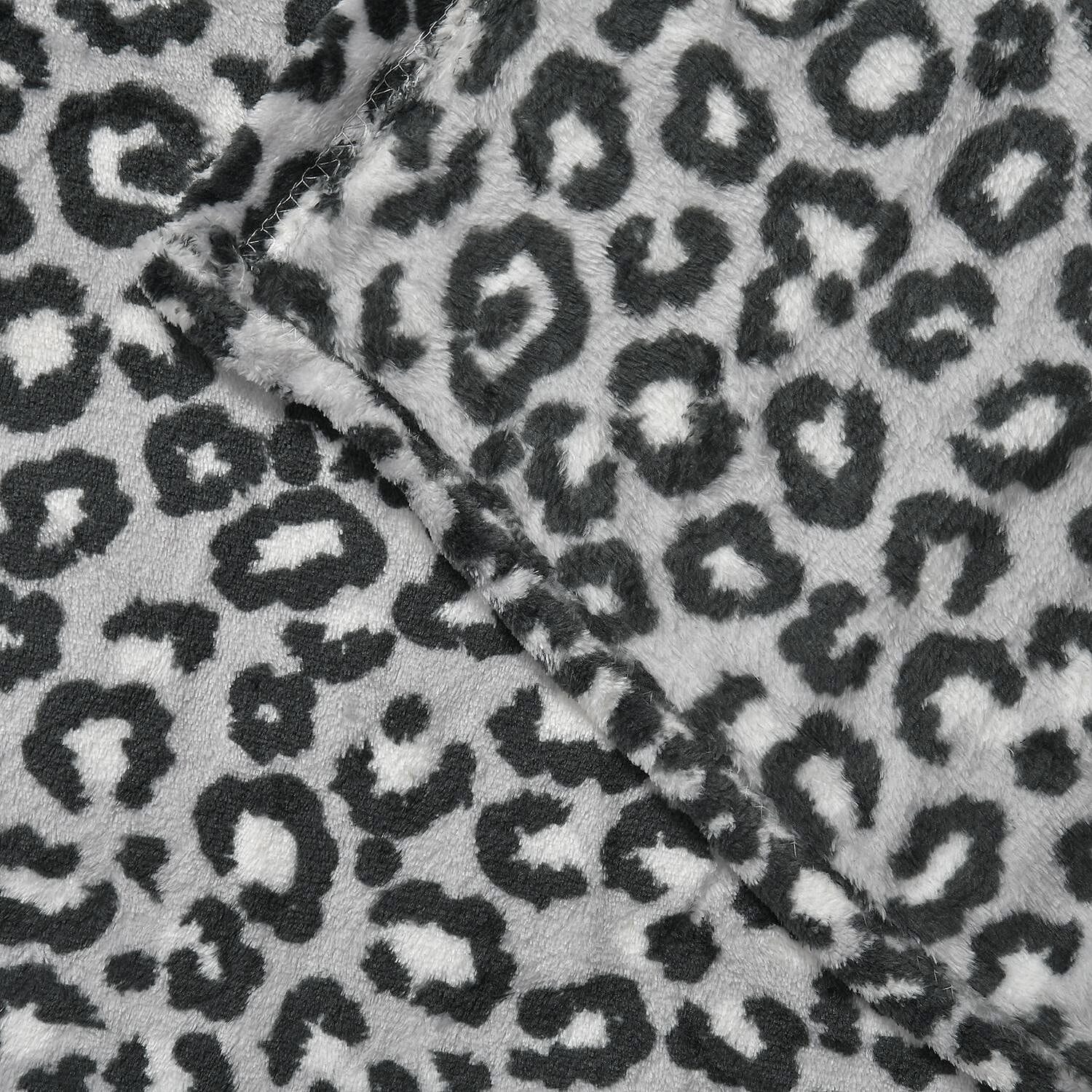 Black & White - Product card gallery slide 3 (10144452378907)