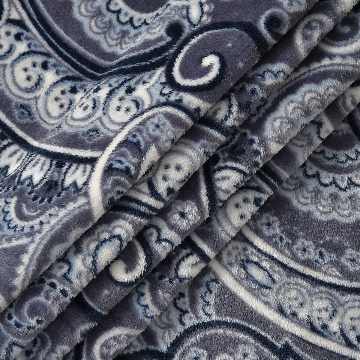 Homesmart Blue Intricate Ethnic Pattern Flannel Single Layer Blanket , Polyester Printing Blanket , All Weather Trip Blanket , Spring Throw Blanket image number 4
