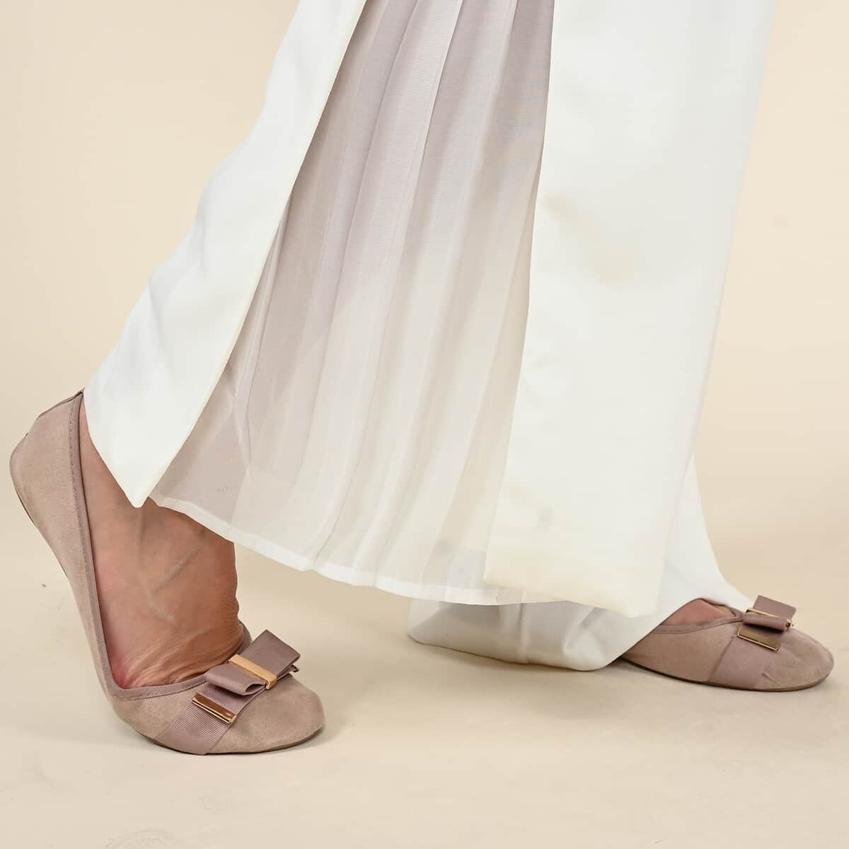 Tamsy White Wide Leg Pant With side Pleats - S image number 3