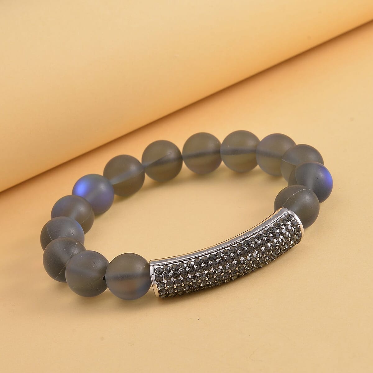 Black Aurora Borealis Glass and Black Austrian Crystal Boho Style Bracelet in Silvertone (7.0-7.75In) image number 1