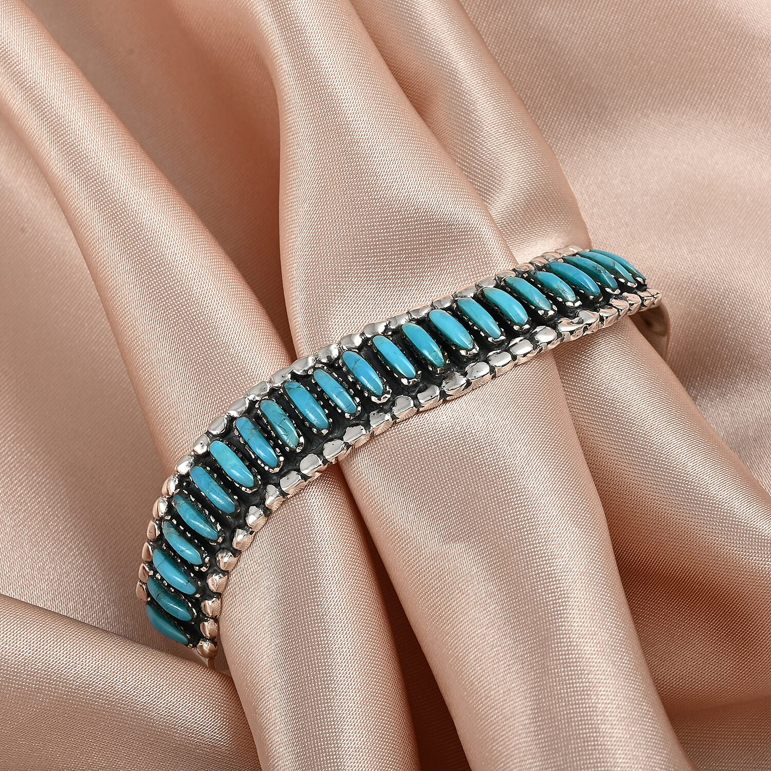 Kingman Turquoise - Product card gallery slide 2 (9431615176959)