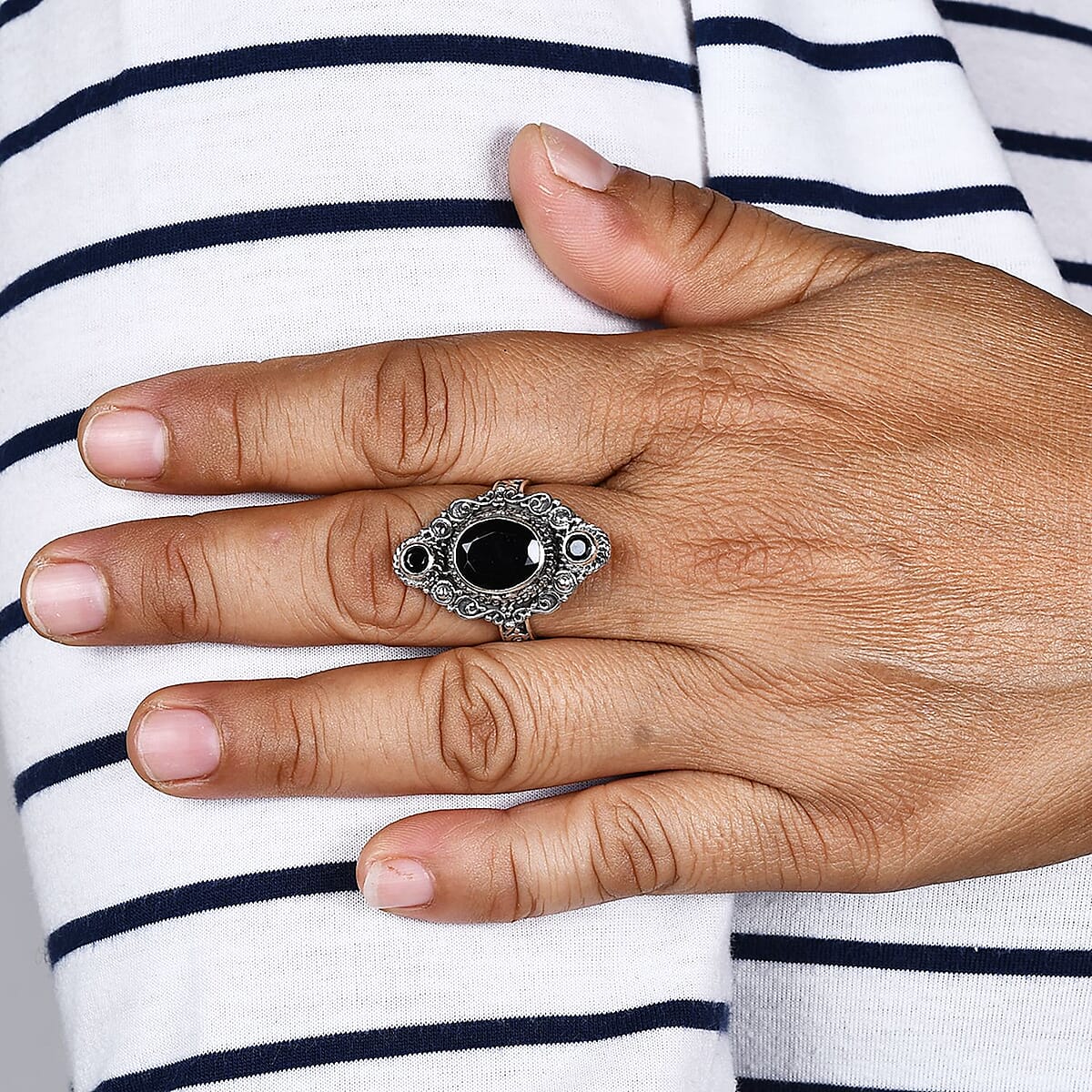 Bali Legacy Australian Black Tourmaline and Thai Black Spinel Ring in Sterling Silver (Size 6.0) 5.65 ctw image number 2