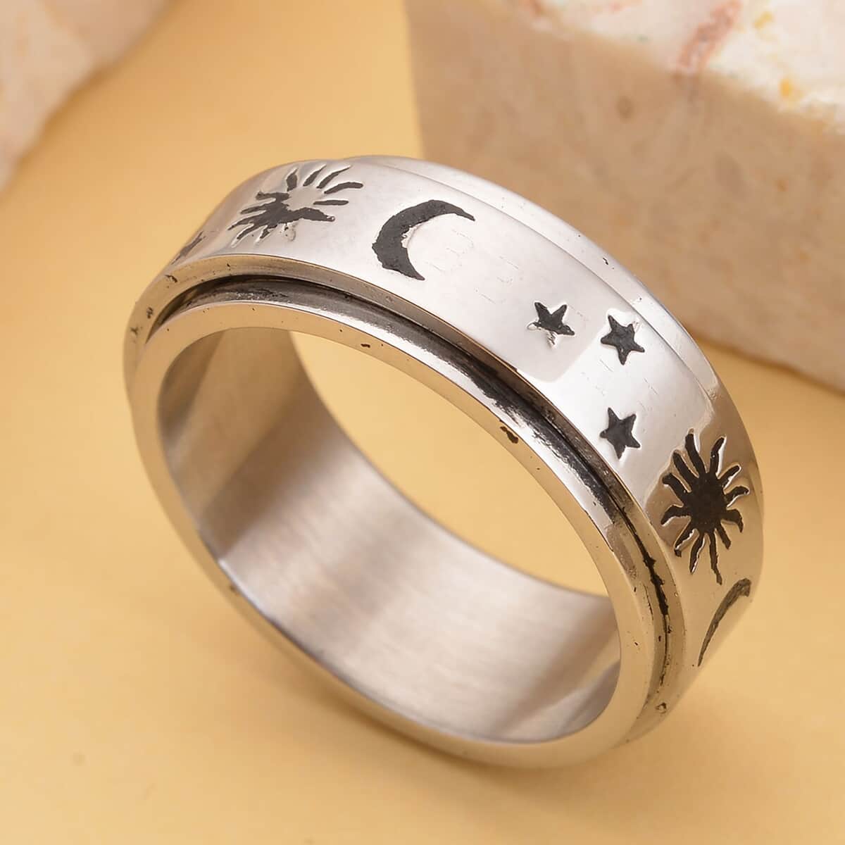 Enameled Celestial Spinner Band Ring in Stainless Steel (Size 10.0) image number 1