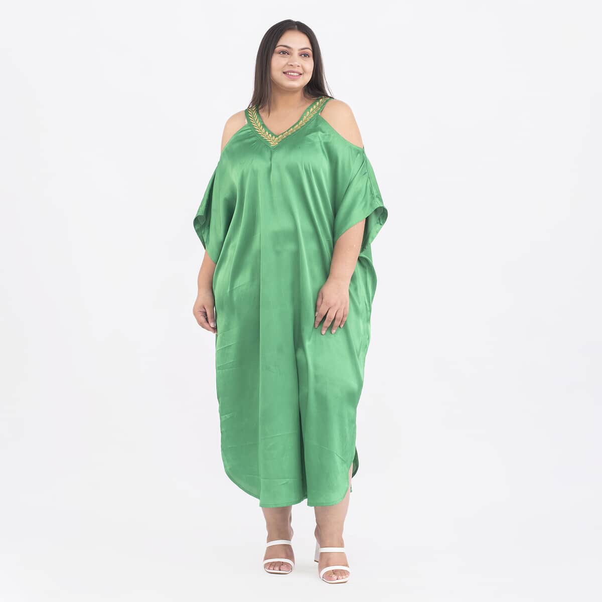 Tamsy Green V Neck Kaftan - One Size Missy image number 0