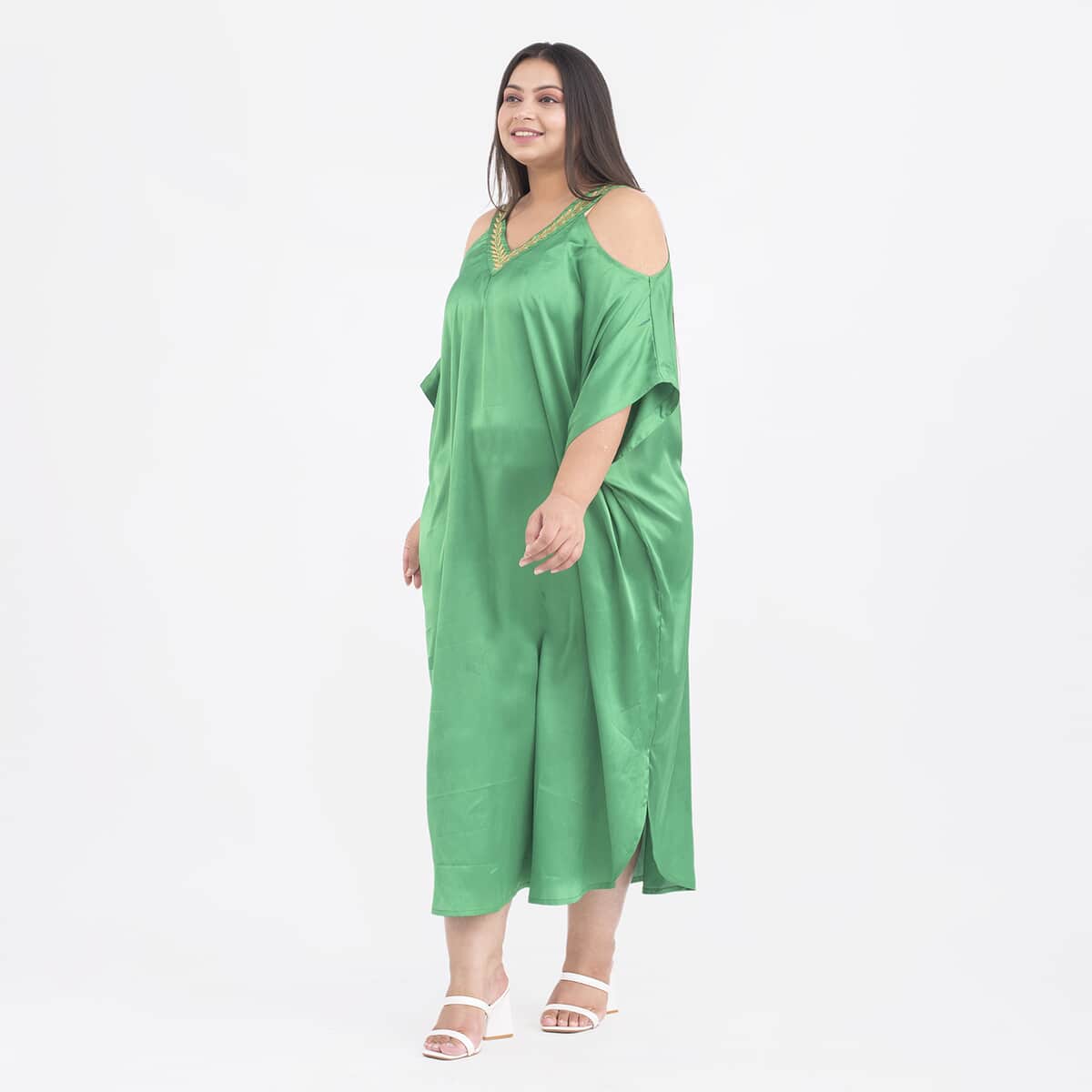 Tamsy Green V Neck Kaftan - One Size Missy image number 2