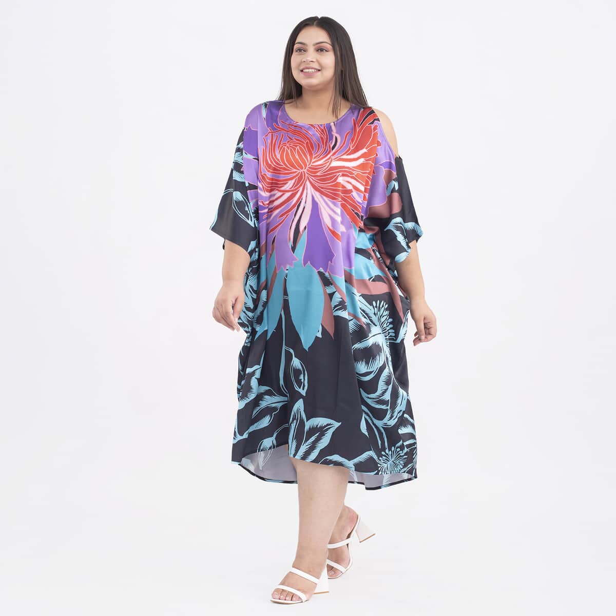 Tamsy Black Flower Digital Printed Kaftan - One Size Plus image number 2