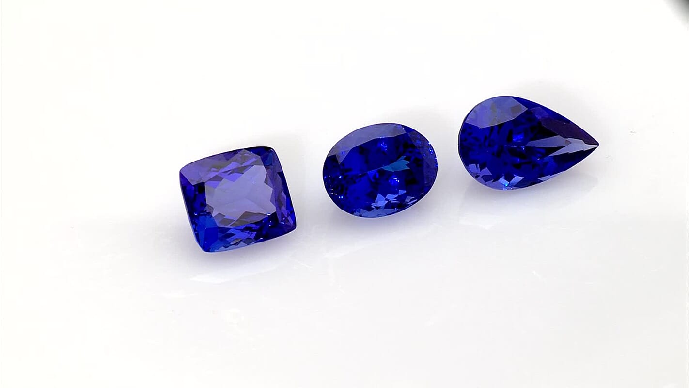 Certified 11.00 ctw Cushion Tanzanite Loose Gemstone – AAAA Grade, Free Size