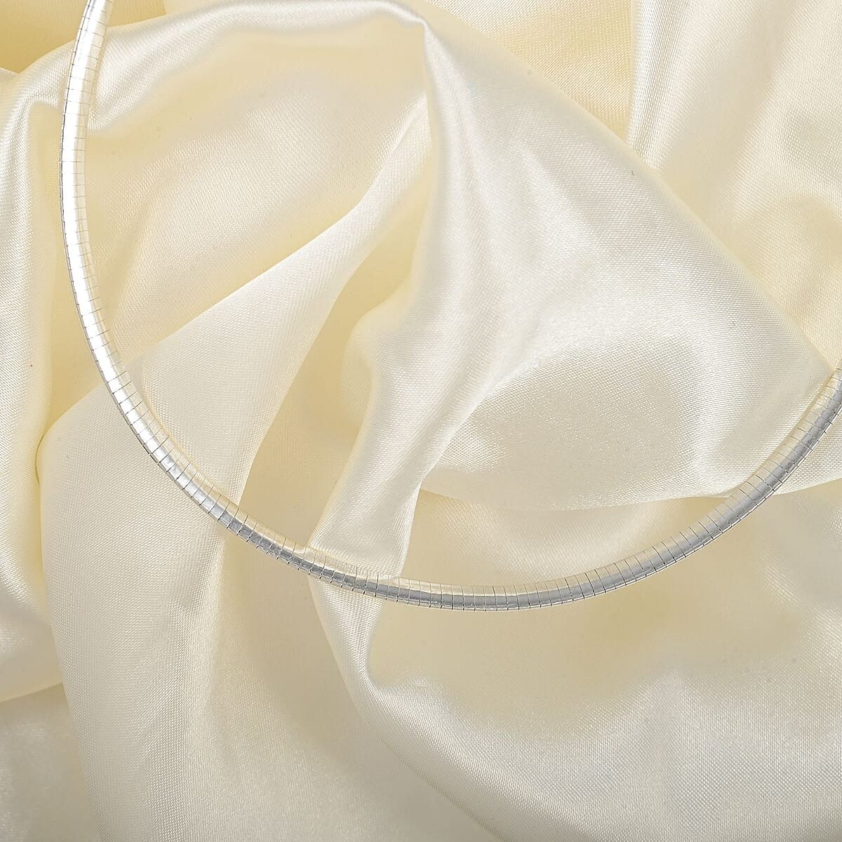 Italian Sterling Silver 4mm Omega Necklace 20 Inches 18.80 Grams image number 1