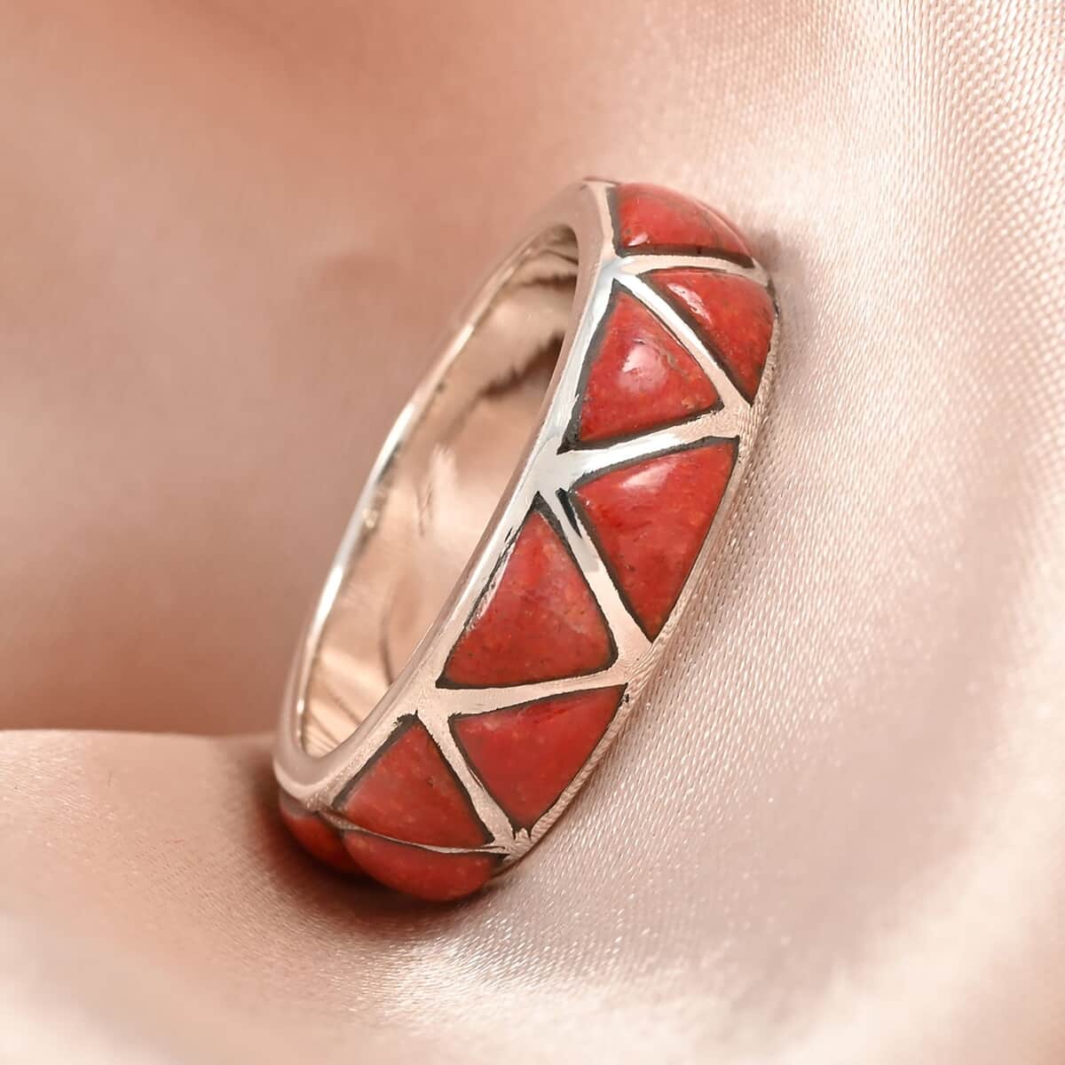 SANTA FE Style Coral Band Ring in Sterling Silver (Size 10.0) image number 1