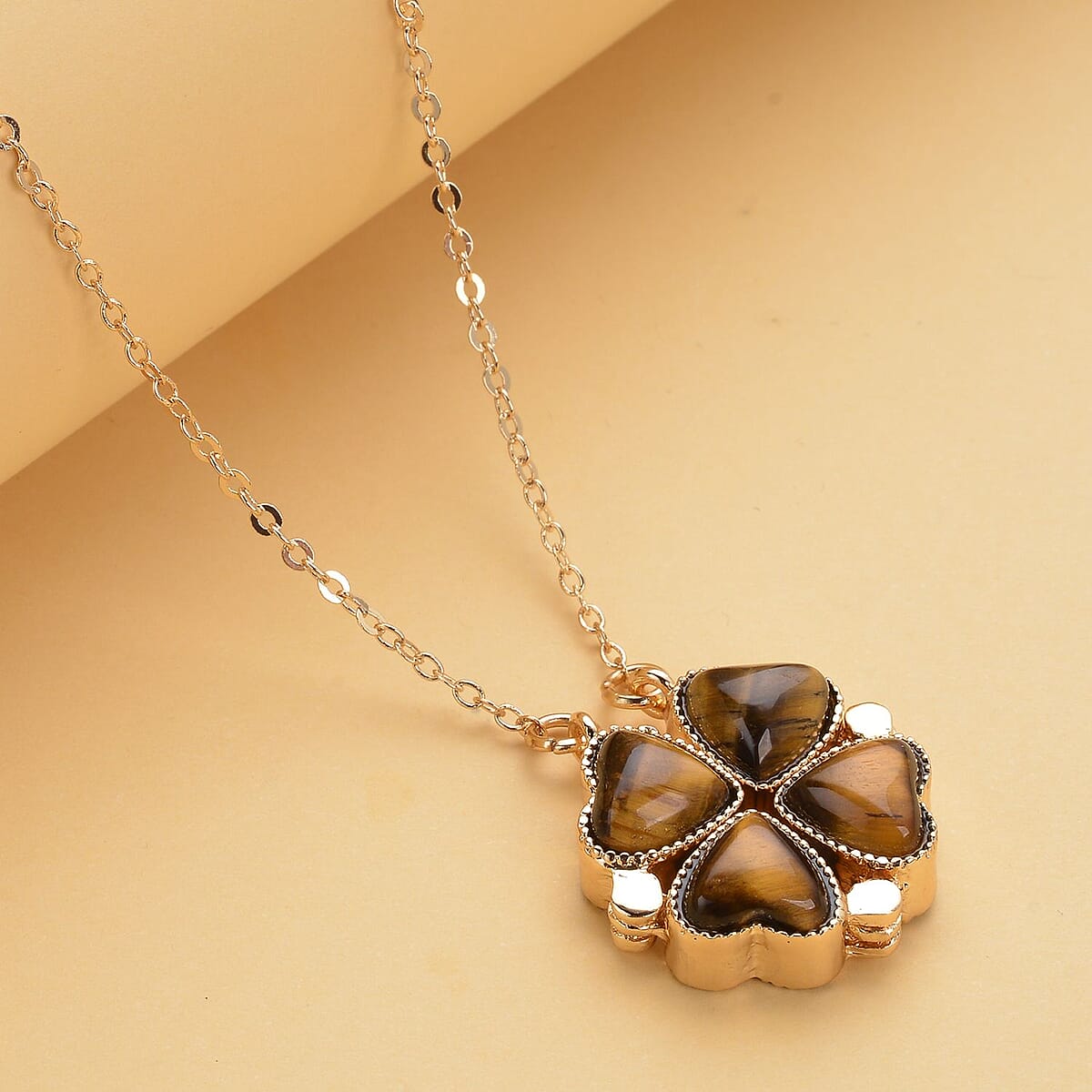 Yellow Tiger's Eye Four-leaf Clover Necklace 20-22 Inches in Goldtone 35.00 ctw image number 1
