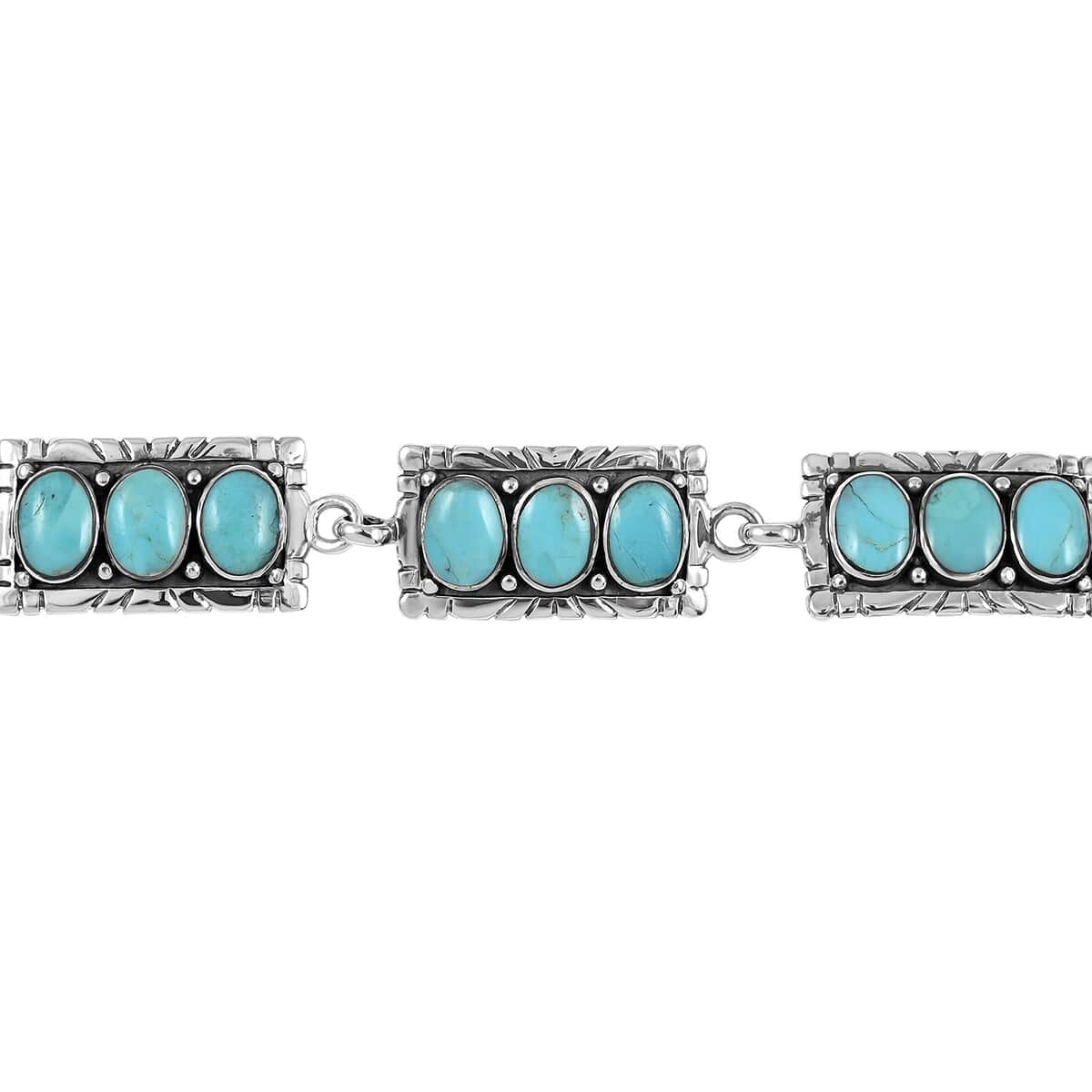 Santa Fe Style Kingman Turquoise Bracelet in Sterling Silver (8.00 In) 6.00 ctw image number 2