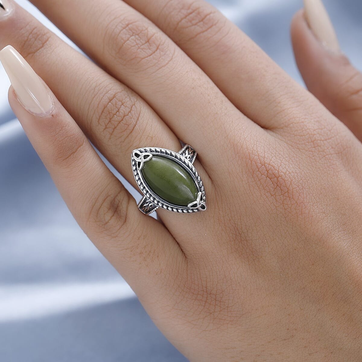 Connemara Marble Trinity Ireland Celtic Knot Ring in Black Oxidized Sterling Silver (Size 9.0) 5.65 ctw image number 2