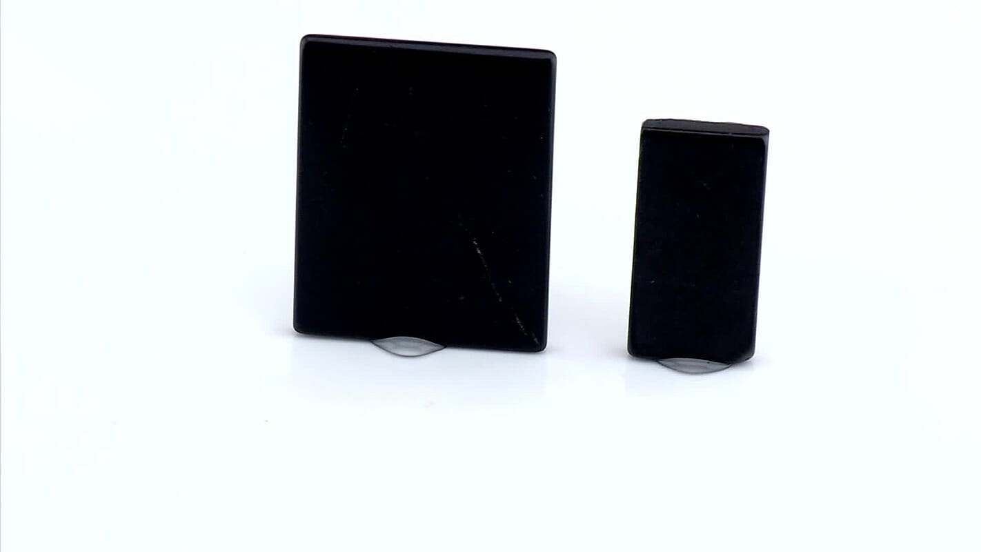 Shungite Rectangle Cellphone Tile 0.5x1 Inch (15ctw)