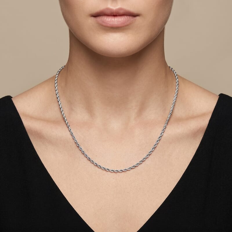 950 Platinum Twisted Rope Chain Necklace (18 Inches) (2.85 Grams)