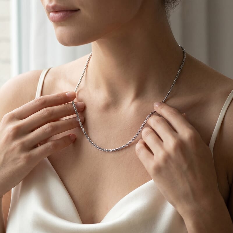 950 Platinum Twisted Rope Chain Necklace (18 Inches) (2.85 Grams)