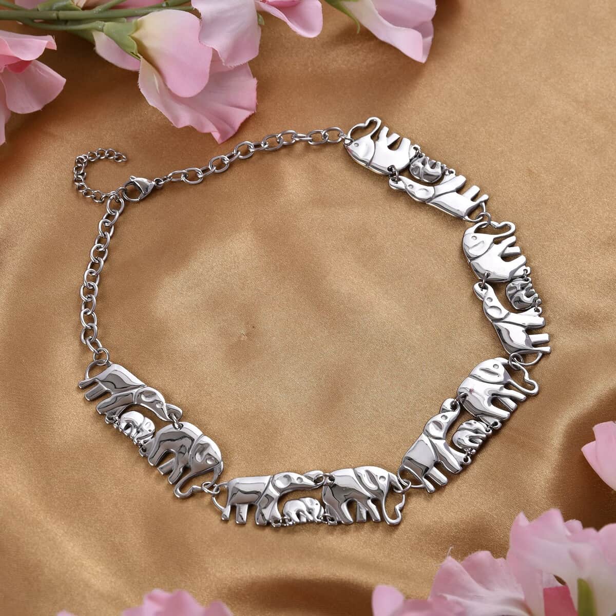 Elephant Family Necklace 18-20 Inches in Stainless Steel 51 Grams image number 1
